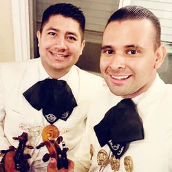 Mariachi Estrella de America - En el trabajo