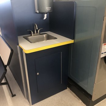 Coin Plus Laundry - Customer sink area - Laundromat Near Me - Los Angeles, California