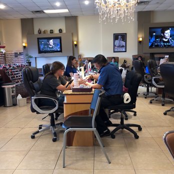 Cute Nail - Open floor plan - Nail Salons Near Me - Gun Barrel City, Texas