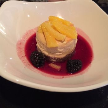 Moxies - Cheesecake - Canadian (New) Near Me - Toronto, Ontario