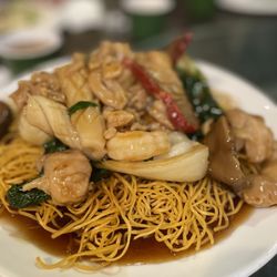 CF Cheng - House special pan fried noodle