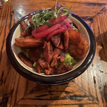 De Mole  - Guacamole with shrimp and chorizo - Mexican Near Me - Brooklyn, New York