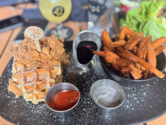 Tap 42 Craft Kitchen & Bar - Midtown Miami by null