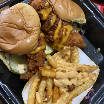 Dave's Hot Chicken - Dave's #2 2 Sliders w/ Fries - Chicken Shop Near Me - Menomonee Falls, Wisconsin