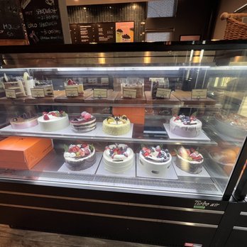 White Windmill Bakery and Cafe - Cakes - Patisserie/Cake Shop Near Me - Duluth, Georgia