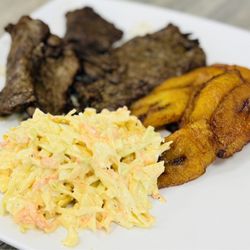 Sabor Venezolano Atlanta - 4/24 carne asada, plantains, salad ... meh