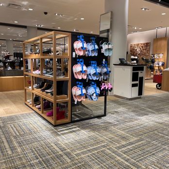 Nordstrom Ala Moana - Department Stores Near Me - Honolulu, Hawaii