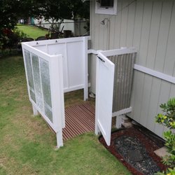 Windward Handyman - Outdoor shower enclosure built from reclaimed materials. Cost of hard goods was $17.00. Can't beat that!