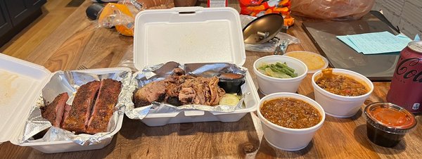 Bee's Barbecue by null