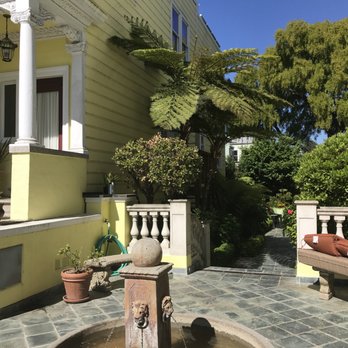 Parker Guest House - Outside patio area - Hotels Near Me - San Francisco, California Parker Guest House - Outside patio area - Hotels Near Me - San Francisco, California