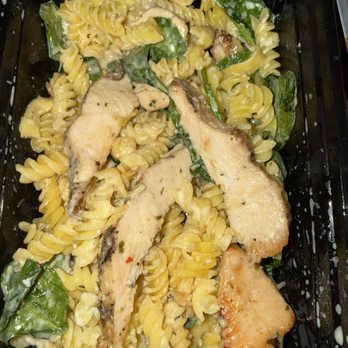 Brio Italian Grille - Chicken & Spinach Fettuccine - Italian Near Me - Rancho Cucamonga, California Brio Italian Grille - Chicken & Spinach Fettuccine - Italian Near Me - Rancho Cucamonga, California