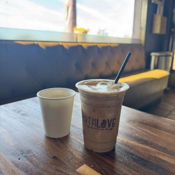 EarthLove Organic Kitchen - Cappuccino, Vanilla Latte - Breakfast & Brunch Near Me - Sedona, Arizona