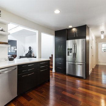 TeamGRC - 14093 Blackburn - Kitchen - Fridge - Real Estate Agents Near Me - Surrey, British Columbia TeamGRC - 14093 Blackburn - Kitchen - Fridge - Real Estate Agents Near Me - Surrey, British Columbia