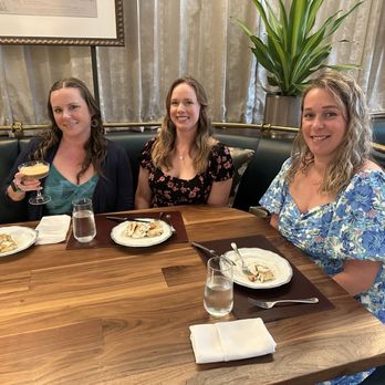 14 Prime - Gal pals! - Steakhouses Near Me - Jacksonville, Florida