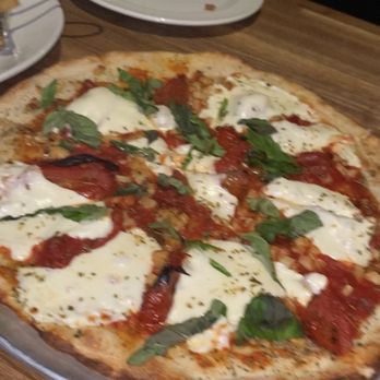 Yard House - New American Near Me - Atlanta, Georgia