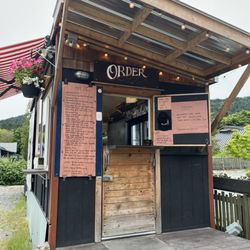True Love Pizza - Exterior and ordering stand