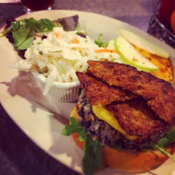 Veggie Galaxy - Davis Square Cheeseburger with extra Tempeh Bacon (vegan!) - Breakfast & Brunch Near Me - Cambridge, Massachusetts