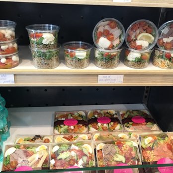La Parisienne - They have salads! - Bakeries Near Me - Paris, 75