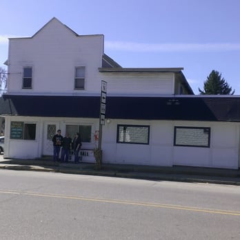 Beagles Bar and Grill - Exterior in the bustling burg of Lyndon Station. - Bars Near Me - Lyndon Station, Wisconsin Beagles Bar and Grill - Exterior in the bustling burg of Lyndon Station. - Bars Near Me - Lyndon Station, Wisconsin