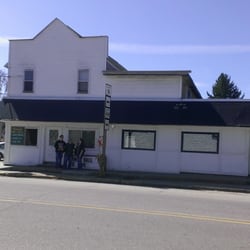 Beagles Bar and Grill - Exterior in the bustling burg of Lyndon Station.