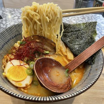 Mammoth Poke & Ramen - Spicy garlic ramen - Poke Near Me - Chicago, Illinois Mammoth Poke & Ramen - Spicy garlic ramen - Poke Near Me - Chicago, Illinois