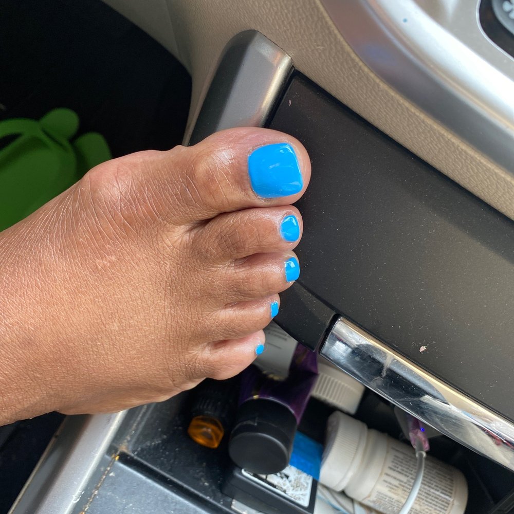 Lush Nail Bar - Very basic...the lady was nice..however she could not paint a flower on my toes - Nail Salons Near Me - Fayetteville, Georgia Lush Nail Bar - Very basic...the lady was nice..however she could not paint a flower on my toes - Nail Salons Near Me - Fayetteville, Georgia