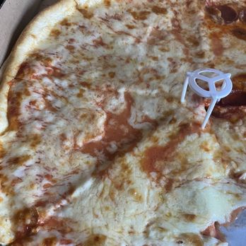 Original Pizza - Uncooked extra cheese - Pizza Near Me - Brooklyn, New York Original Pizza - Uncooked extra cheese - Pizza Near Me - Brooklyn, New York