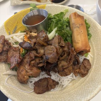 Chopstix - Number 10 char grilled pork over noodles - Vietnamese Near Me - Monterey, California