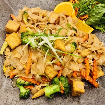 Thai Samurai - Pad See Ew(soy sauce noodles) with tofu - Thai Near Me - Mount Juliet, Tennessee Thai Samurai - Pad See Ew(soy sauce noodles) with tofu - Thai Near Me - Mount Juliet, Tennessee