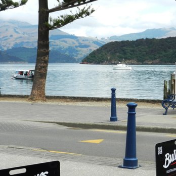 Bully Hayes Restaurant Bar - Seafood Near Me - Akaroa, CAN
