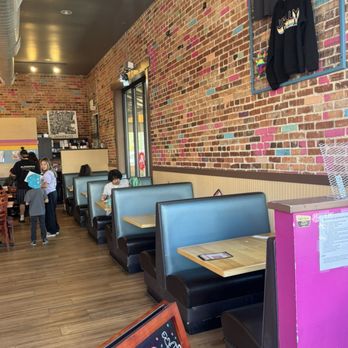 Jelly - Booth seating. Very clean - New American Near Me - Denver, Colorado