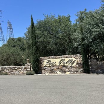 Pear Valley - Wineries Near Me - Paso Robles, California