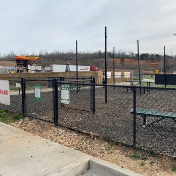 Love's Travel Stop - Dog Park! - Gas Stations Near Me - Lenoir City, Tennessee