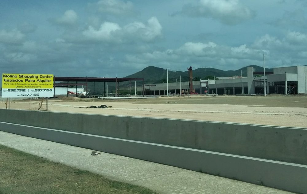 Molino Shopping Center Image