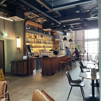 Roe & Co Distillery - Bar area - Distilleries Near Me - Dublin, D