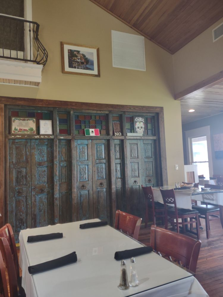 El Aguila Mexican Restaurant