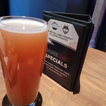 Urban Lodge Brewing - Cranberry sour - Brewpubs Near Me - Hartford, Connecticut Urban Lodge Brewing - Cranberry sour - Brewpubs Near Me - Hartford, Connecticut
