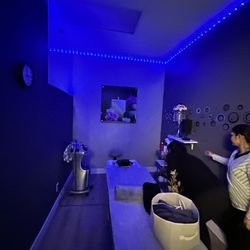 Bollywood Headspa - Bollywood head spa