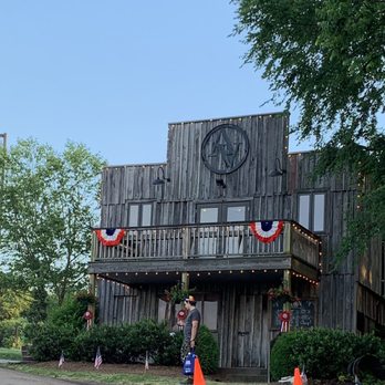 Arrington Vineyards - Wine Tasting Room Near Me - Arrington, Tennessee