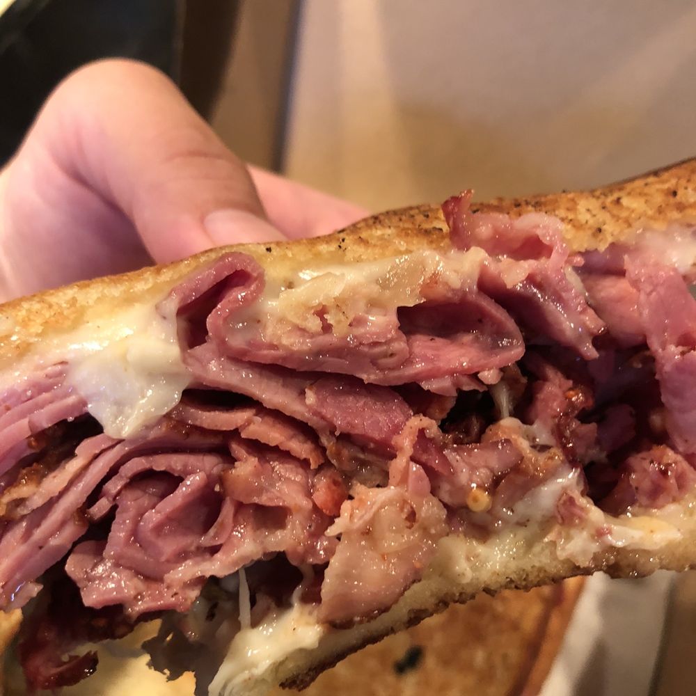 Honolulu Bistro - Nice amount of pastrami - Hawaiian Near Me - Honolulu, Hawaii Honolulu Bistro - Nice amount of pastrami - Hawaiian Near Me - Honolulu, Hawaii