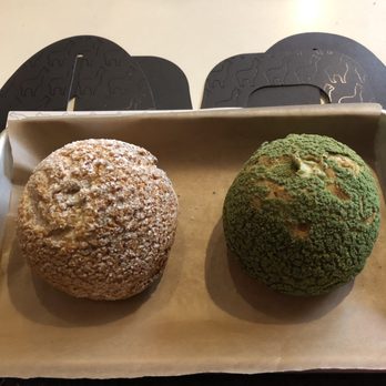 Bibble & Sip - Black sesame and matcha cream puff - Coffee & Tea Near Me - New York, New York