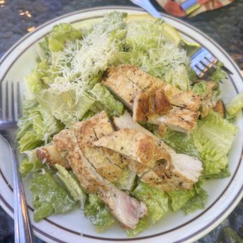 Sit Tite - Caesar Salad with grilled chicken - Italian Near Me - Portland, Oregon Sit Tite - Caesar Salad with grilled chicken - Italian Near Me - Portland, Oregon
