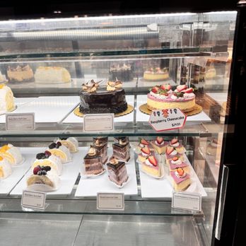 Andersen Bakery - CAkes - Bakeries Near Me - Burlingame, California