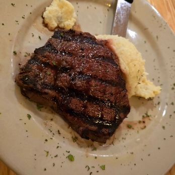 Sammy G's Tavern - Sirloin - American Near Me - High Point, North Carolina