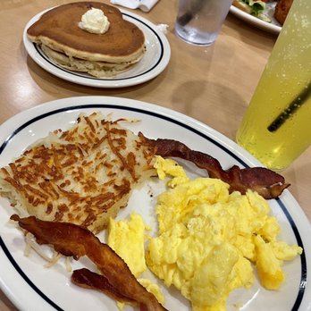 IHOP - Breakfast & Brunch Near Me - Goldsboro, North Carolina