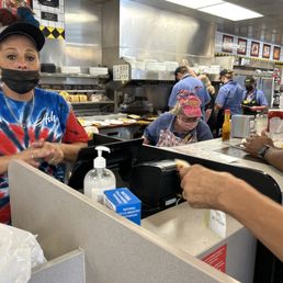 Waffle House in action! Waffle House in action!