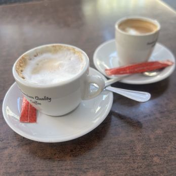 La Taberna de Luceros - Large and a cortado - Tapas Bars Near Me - Alicante, A La Taberna de Luceros - Large and a cortado - Tapas Bars Near Me - Alicante, A