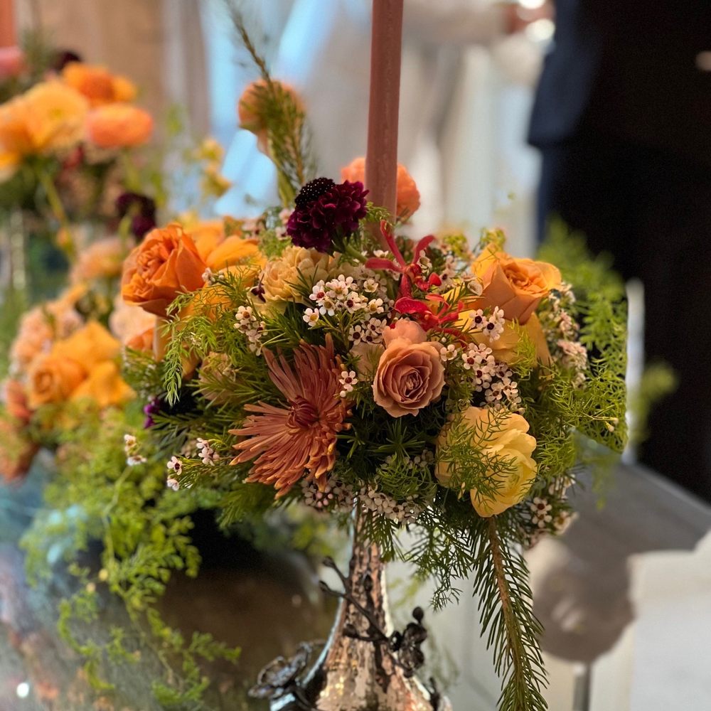 Rozgol's - Flower design on chandelier - Florists Near Me - San Francisco, California