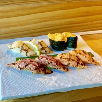Izakaya Den - Back: Hotate, Uni Front: Toro, Salmon Belly - Japanese Near Me - Denver, Colorado