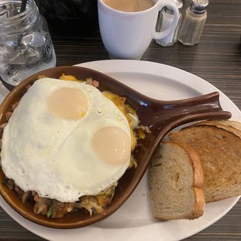 Le Peep - Grande Skillet - Breakfast & Brunch Near Me - Edison, New Jersey Le Peep - Grande Skillet - Breakfast & Brunch Near Me - Edison, New Jersey
